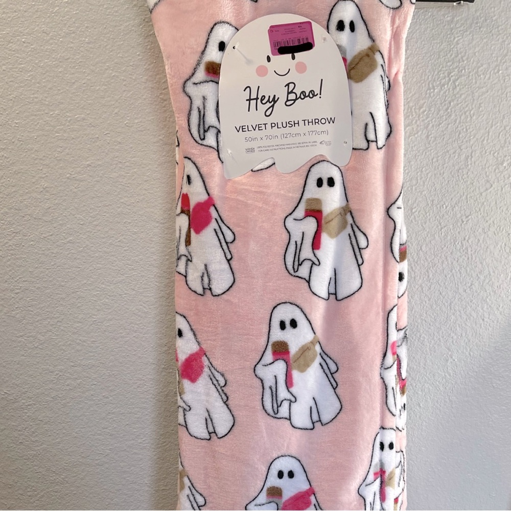 Hey Boo Ghost with Stanley Cup Blanket